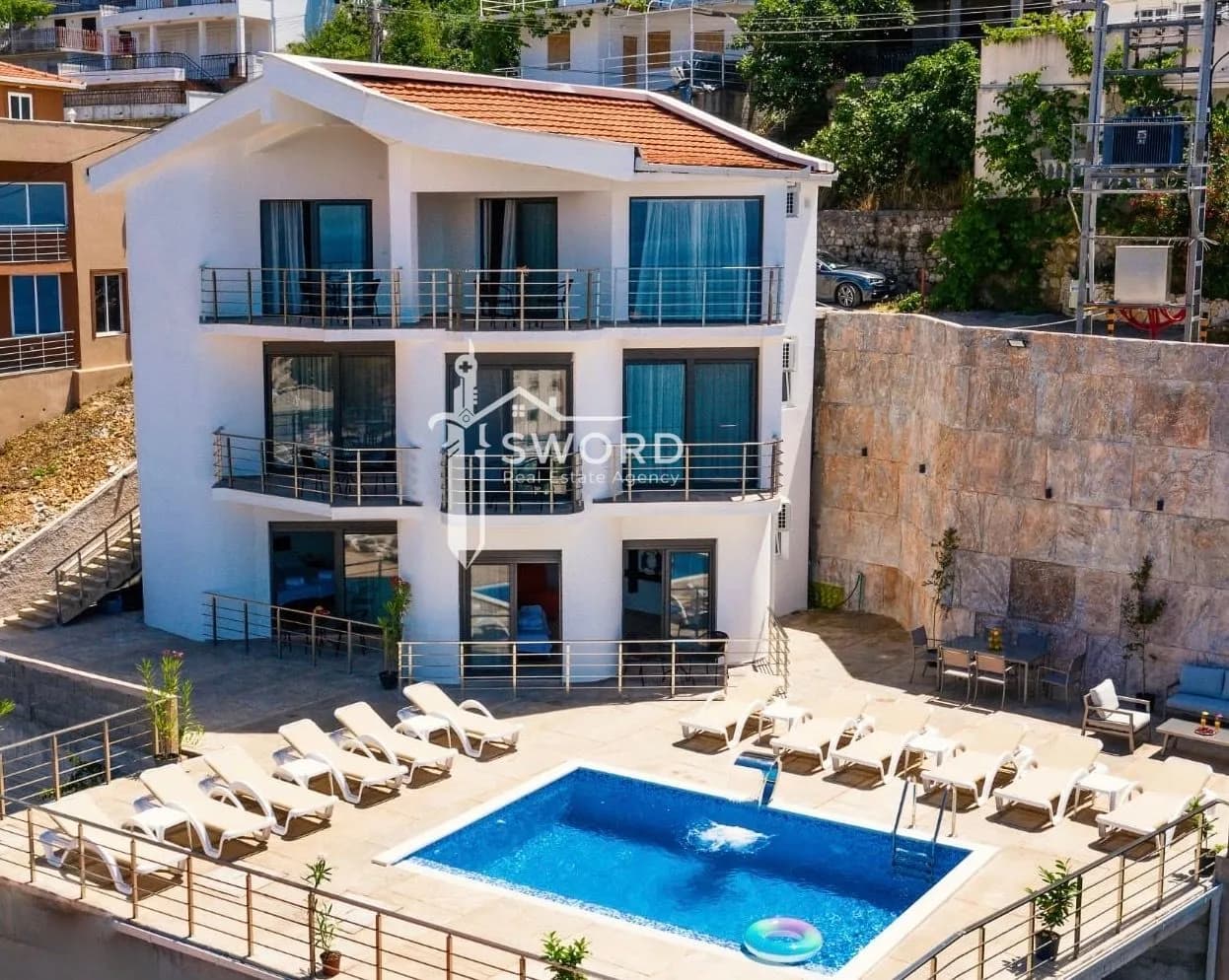 Prodaja, Kuća ili Vila, 270m2, Kruče, Ulcinj