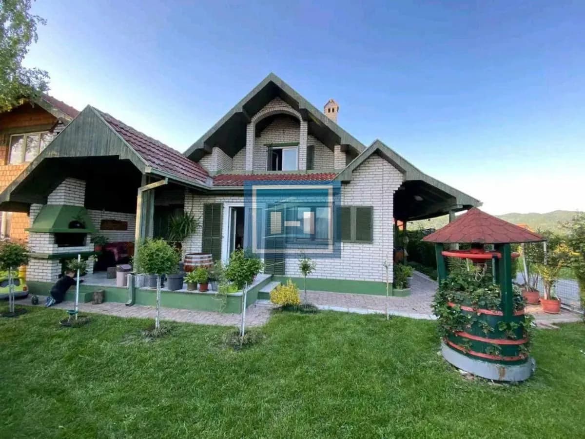 Prelepa kuća u Vrnjačkoj banji povoljna ponuda