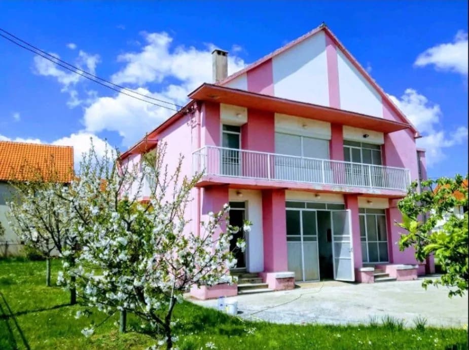 Kuca, Strasevina , Niksic