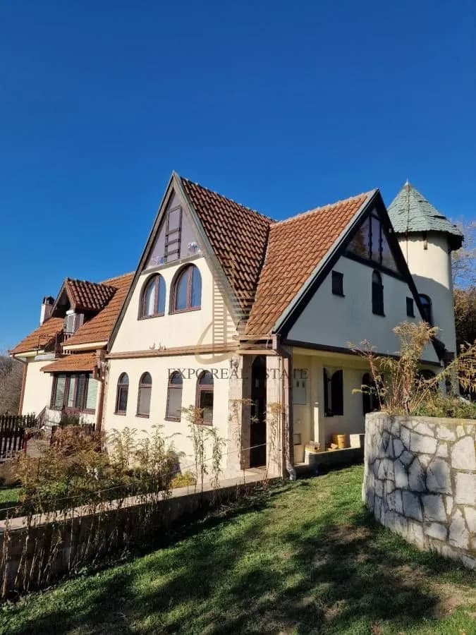 Rudnik kuća 178m2 ,10ari placa 500m nadmorske visine