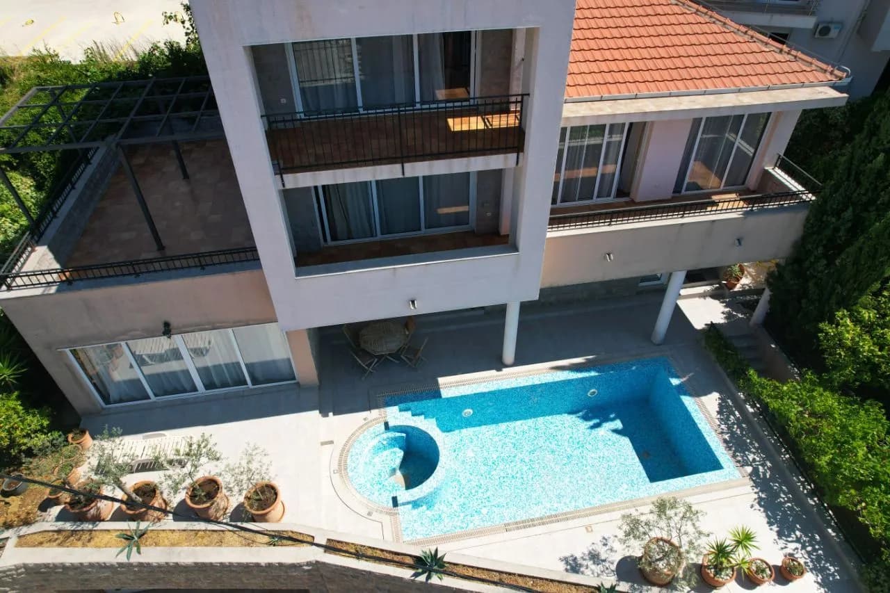 Prodaja, Kuća ili Vila, 495m2, Ivanovići, Budva