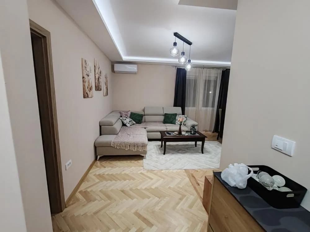 Prodaja, stan 59 m2, Centar, Vrnjačka Banja, Raški Okrug