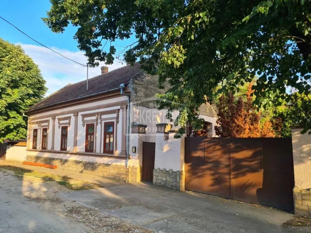Prodaja, kuća 263 m2, Bajmok, Subotica, Severno-Bački Okrug