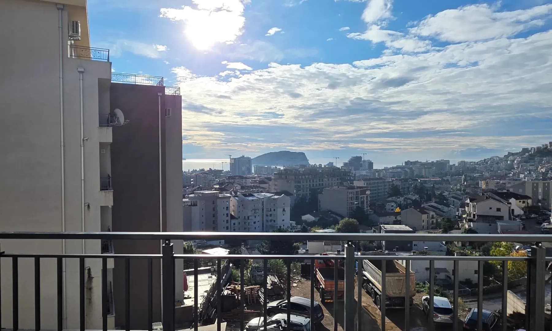 Na prodaju nov dvosoban stan 64 m² sa pogledom na more – Dubovica, Budva (bez placanja poreza)