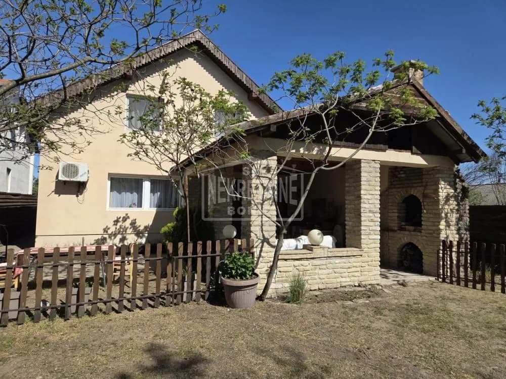 Prodaja, kuća 180 m2, Makova Sedmica, Subotica, Severno-Bački Okrug