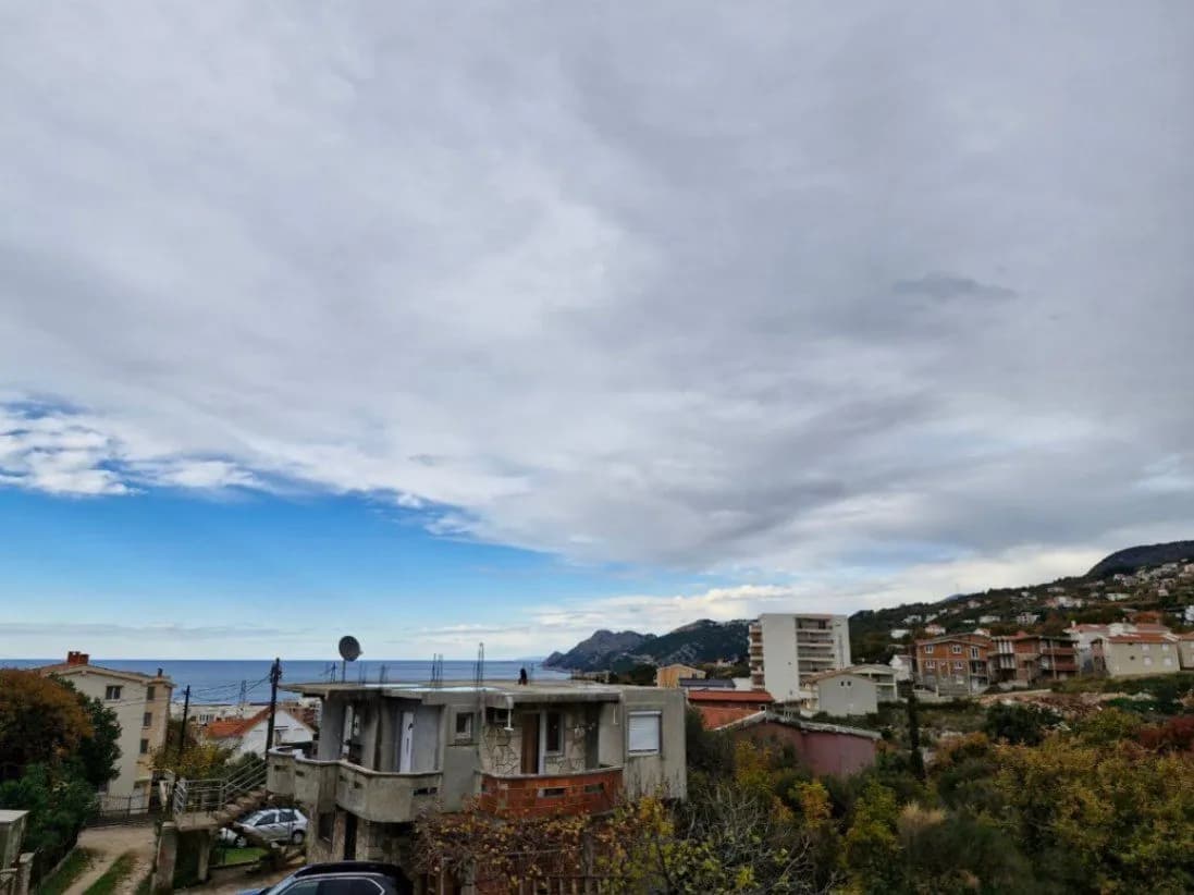 Prodaje se urbanistički plac 680m2 na Velikom Pijesku: