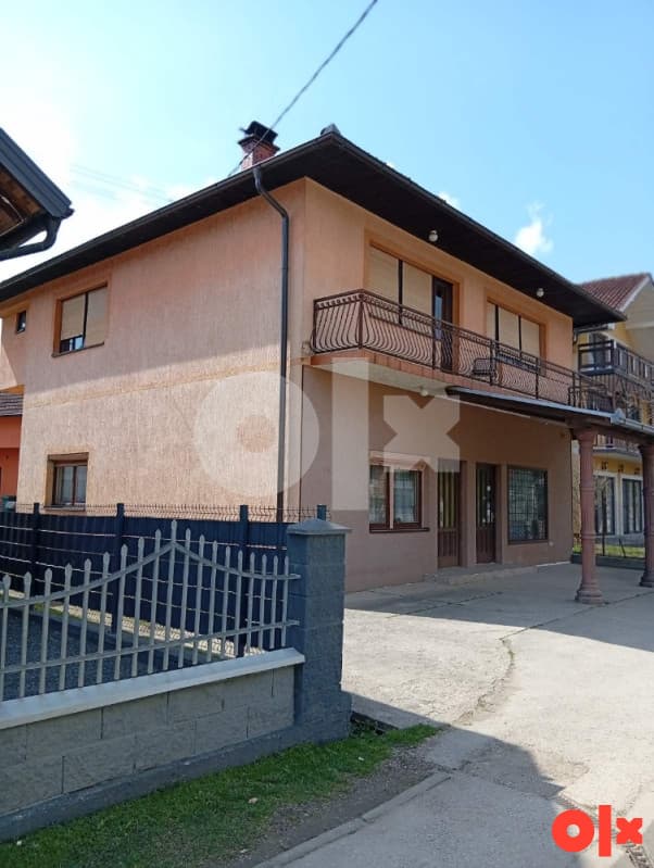 Kuća Turija (Lukavac) - 180 m2 + 60 m2 poslovni prostor