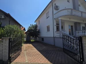 Kuća Bijeljina 240m2
