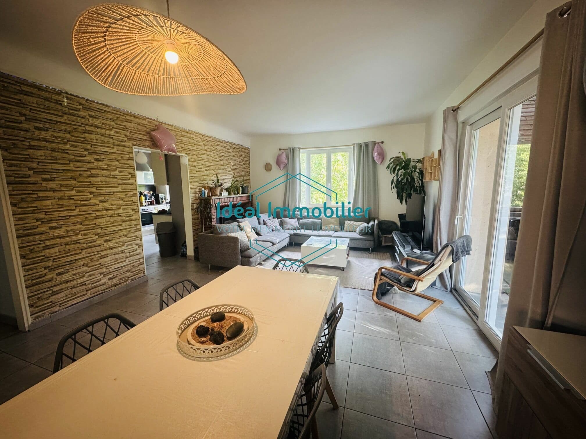 Spacieuse maison avec jardin au calme