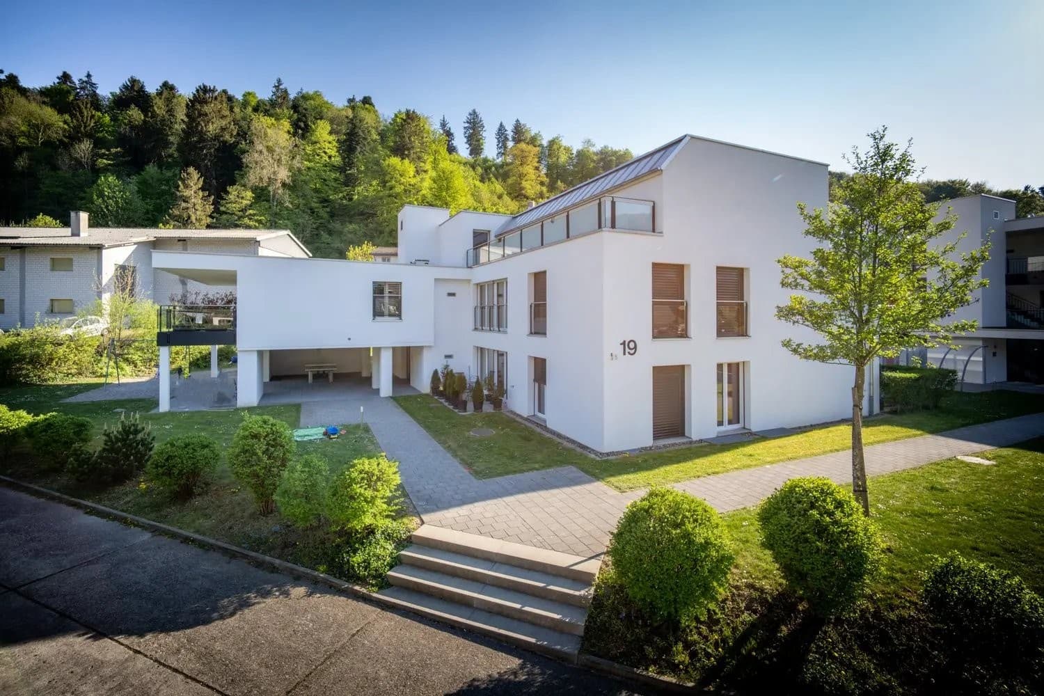 Einstellplatz zu vermieten