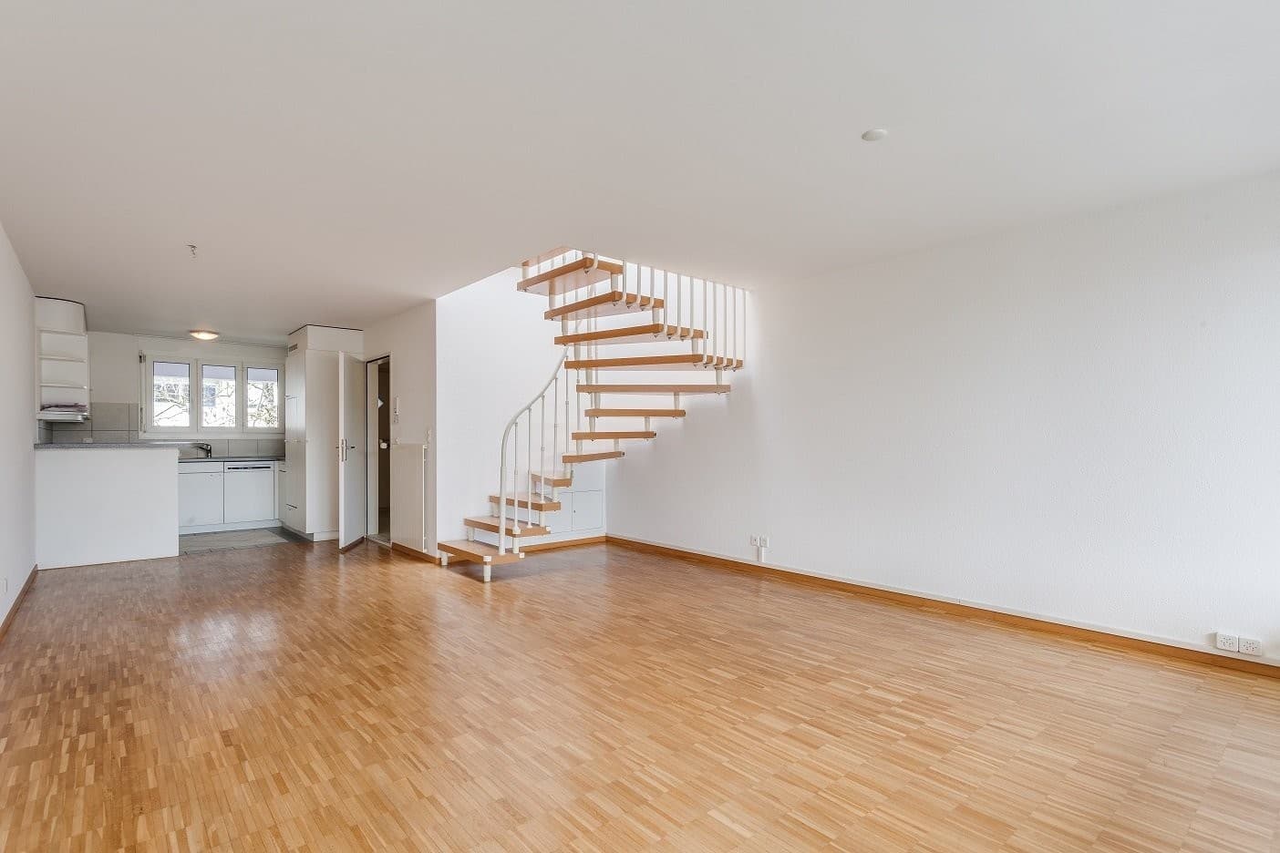 Maisonette-Wohnung mit grosser Terrasse!