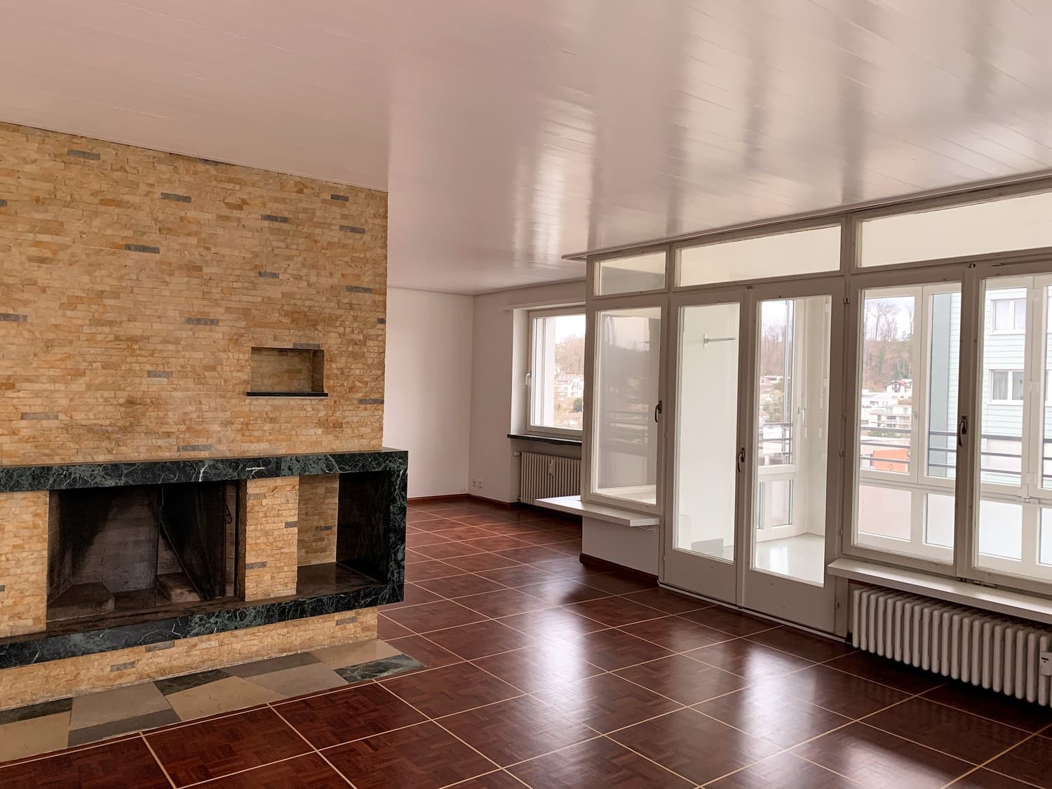 Helle 3.5-Zimmer-Wohnung mit Wintergarten & Cheminée in Binningen