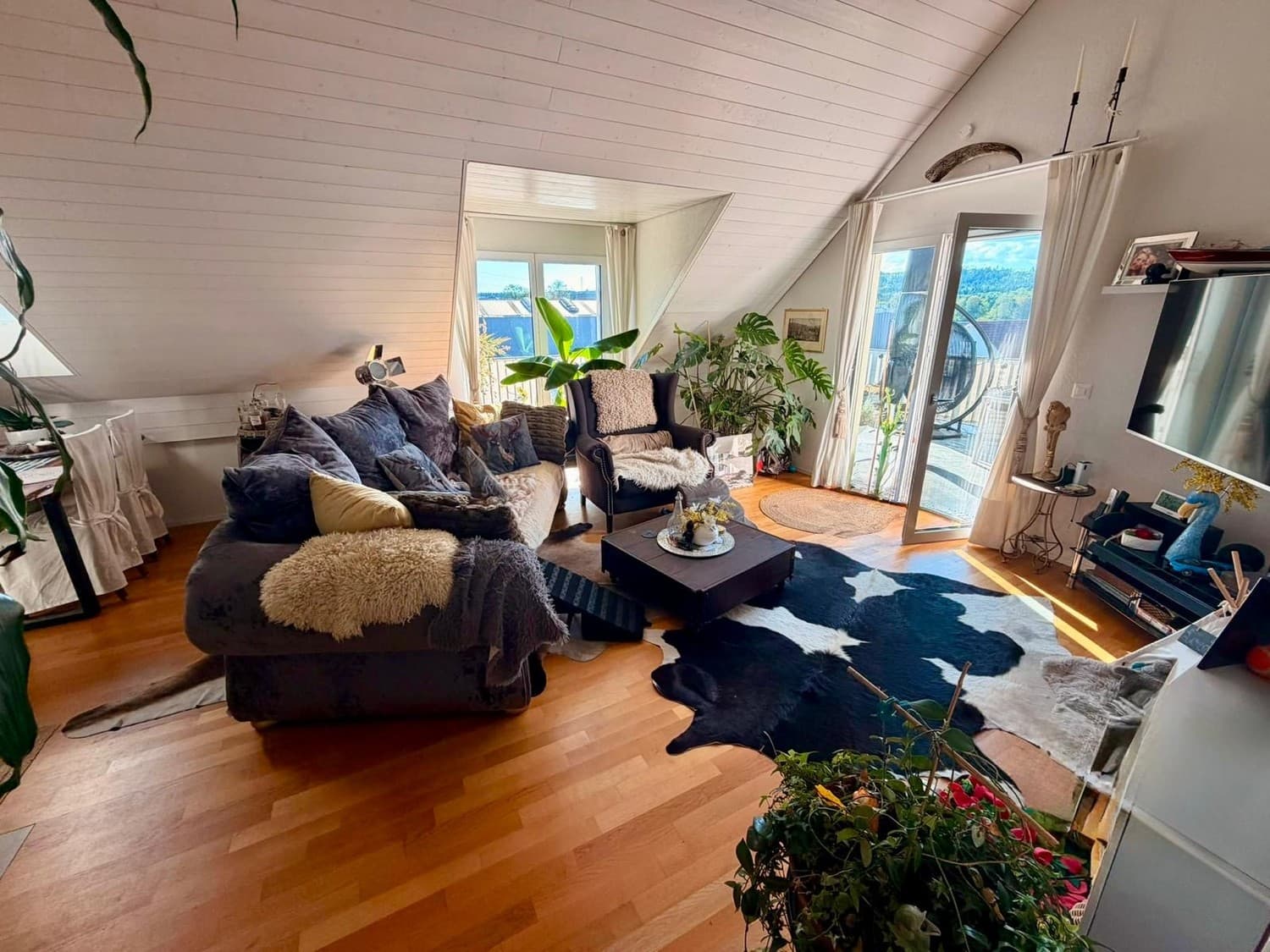 Wunderschöne Maisonette-Wohnung mit großer Terrasse & Garage