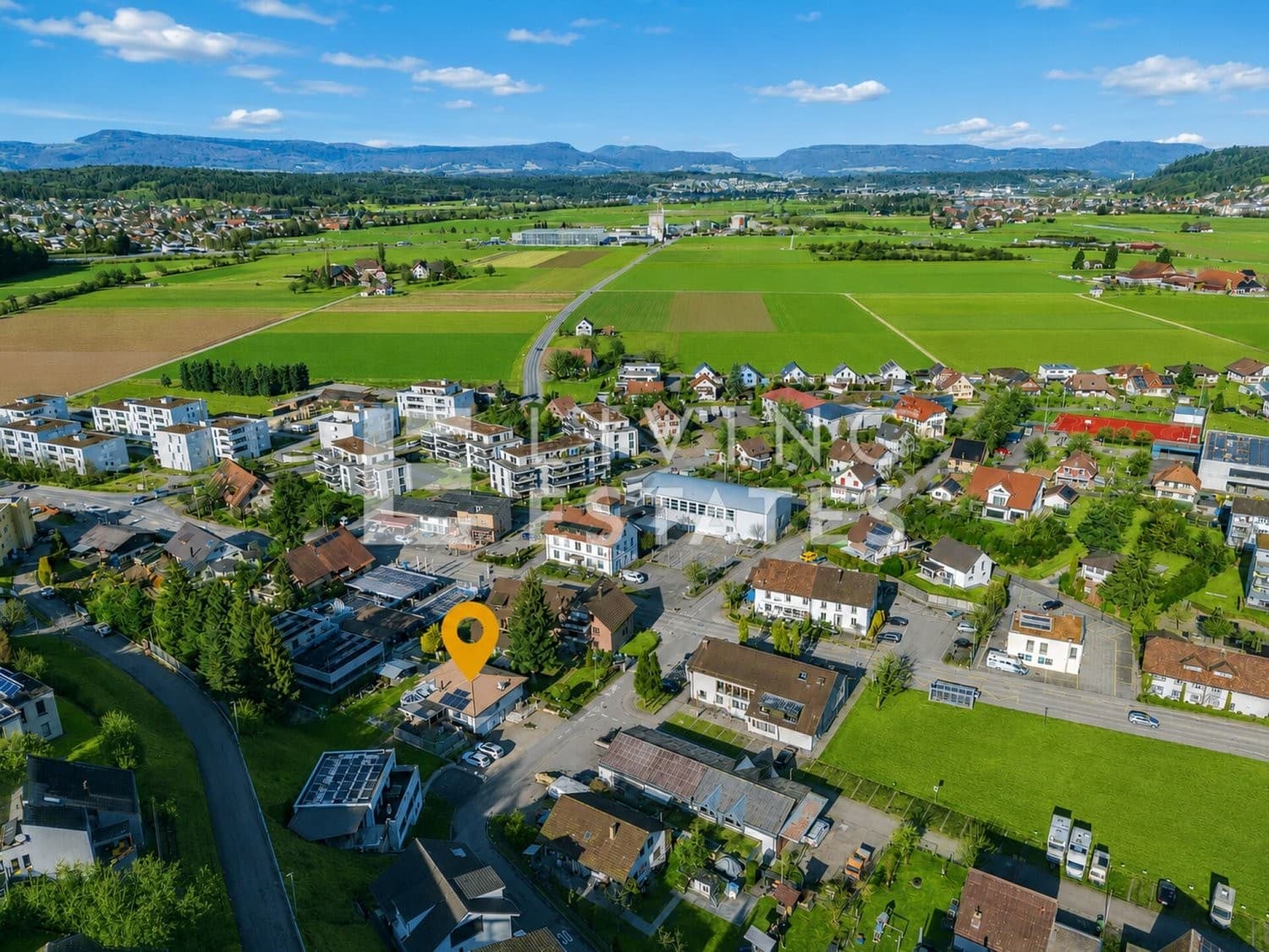 WOHNEN MIT WEITE - STILVOLL, GROSSZÜGIG UND FAST EBENERDIG