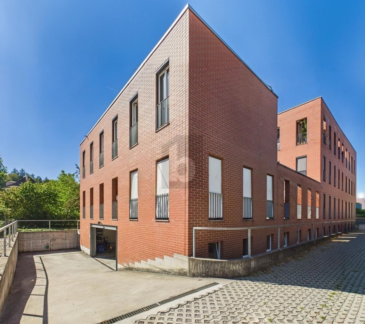 HOCHWERTIGE ARCHITEKTUR AN TOP LAGE!