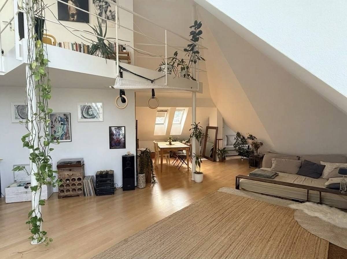 We're looking for a 3rd roommate to join our appartment in Baden.