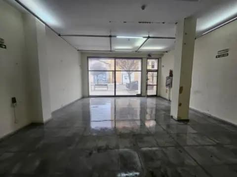 Local comercial en Avenida de Don Marcelo Celayeta