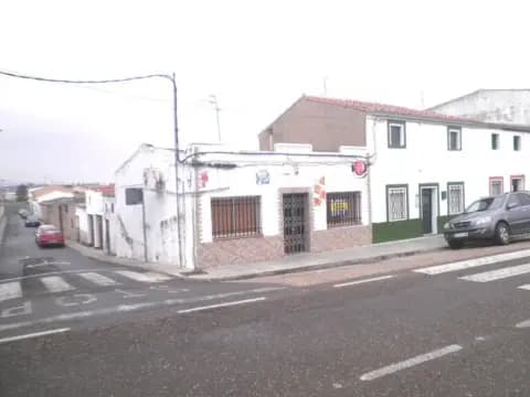 Local comercial en calle de Pablo Neruda, 48