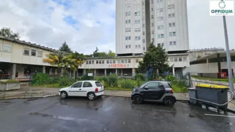 Oficina en Plaza de Luis Seoane, 2