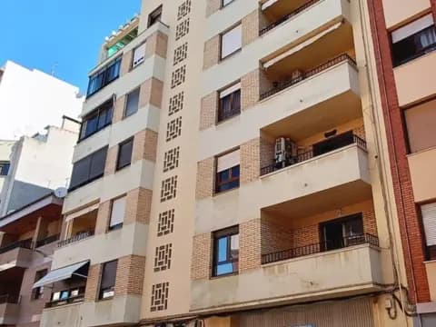 Local comercial en Parque del Lago - Peri 18