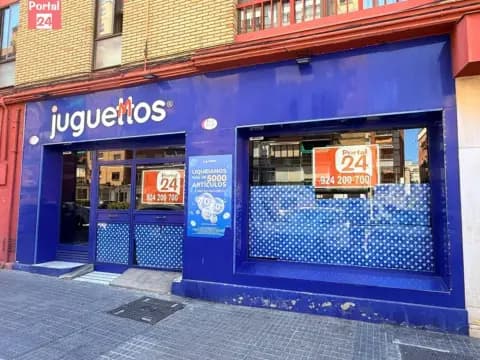 Local comercial en Travesía de Juan Pereda Pila, 4