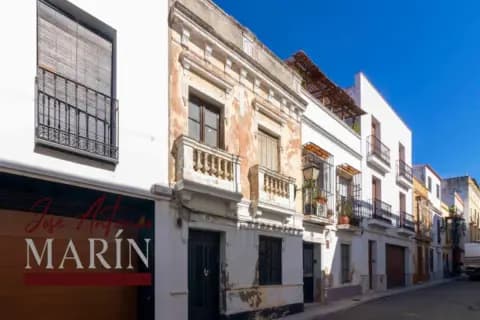 Casa en calle de Melchor de Évora