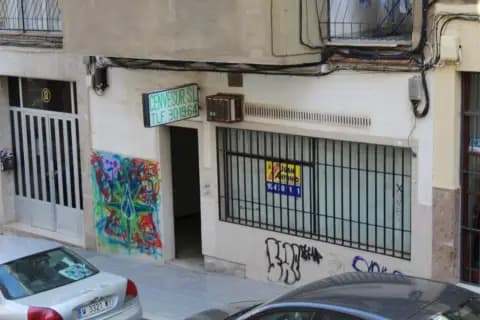 Local comercial en calle de Madrid, 8