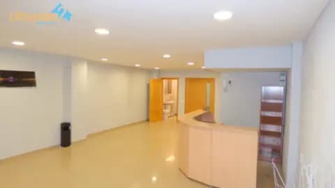 Local comercial en calle del Cardenal Cisneros