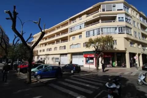 Oficina en calle de Zurbarán, 20