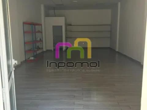 Local comercial en Golf Guadiana