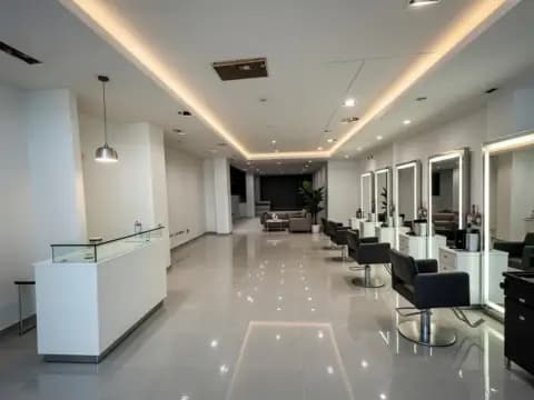 Local comercial en calle de Pi i Margall, 127