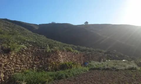Terreno en calle Valle Ancón