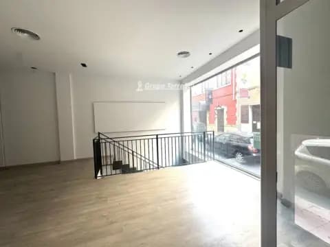 Local comercial en calle de Daoiz