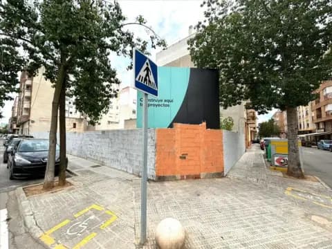 Terreno en calle de la Vall d'Alba
