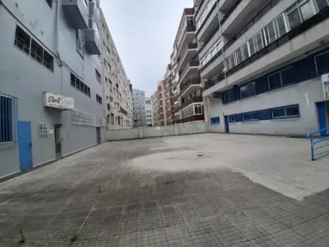 Local comercial en calle de Santa Marta, 26