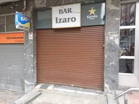 Local comercial en calle de Juan Viar