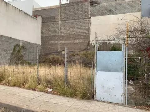 Terreno en calle del Lebrillo