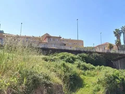 Terreno en calle Arnela