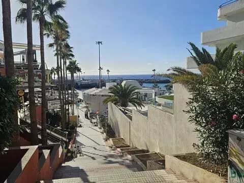 Local comercial en Avenida de España