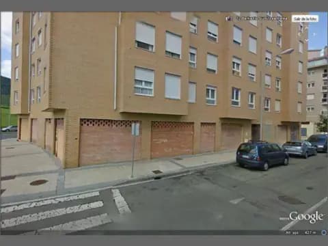 Local comercial en Rochapea - Arrotxapea