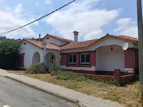 Chalet en Camino Real de Infesta