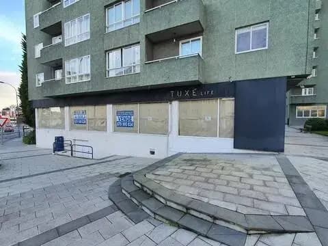 Local comercial en Praza de Santa Gema