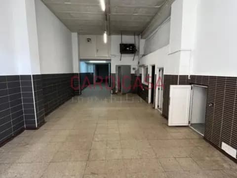 Local comercial en calle de López Mora