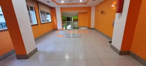 Local comercial en Carballiño (O)