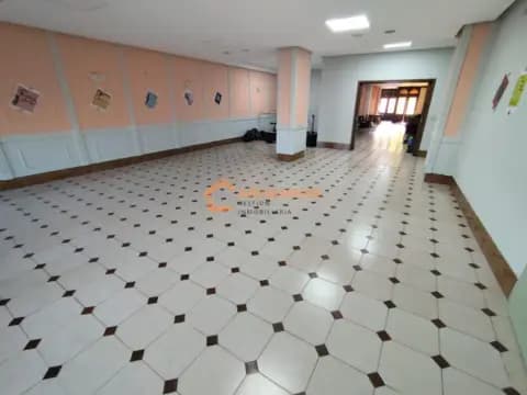 Local comercial en Carballiño (O)