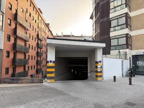 Garaje en Milagrosa - Arrosadia