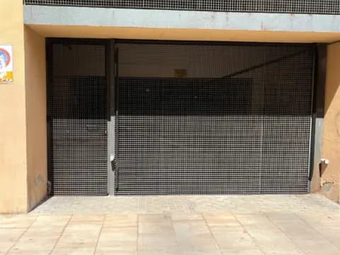 Trastero en calle de Manuel de Falla, 3