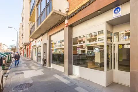 Local comercial en Atarrabia Etorbidea, 8