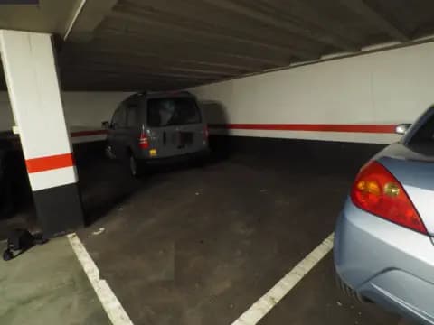 Garaje en calle de Heros