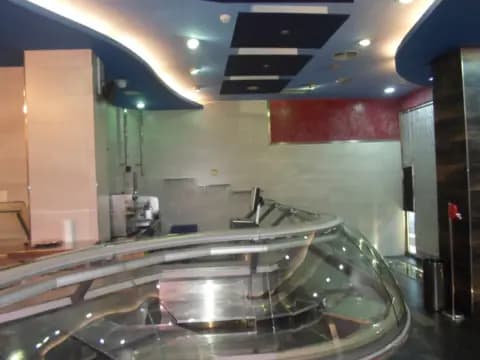 Local comercial en calle de Etxaburua